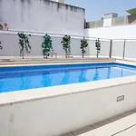 Charming With Pool And Garage Апартаменты Севилья