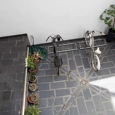 Apartment Charming With Pool And Garage *